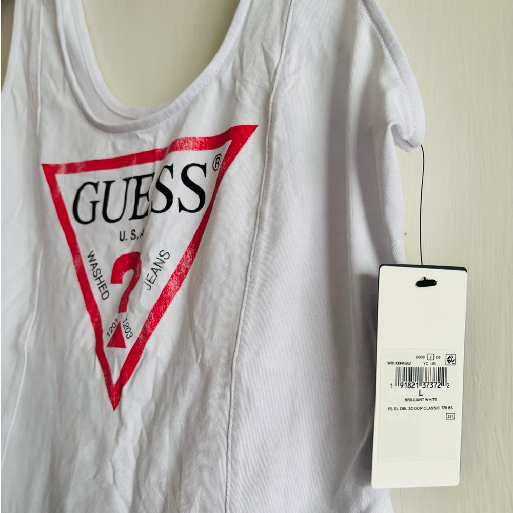 GUESS Red and White Logo Tee
0008 - Picture 2 of 5